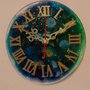 Orologio da parete in resina epossidica e fiori essiccati - blu e verde