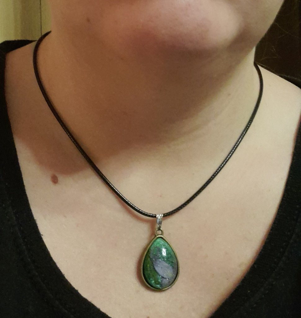 Orecchini Pendente A Goccia SALAN Con Perla Viola Naturale E Fiore - Argento 925