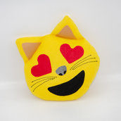 Cuscino emoticon gattino innamorato, diametro 27 cm