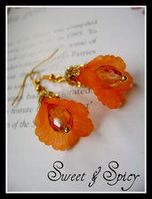 FLOWERS COLLECTION-"GOLDEN SHADOW"  LUCITE FLOWER EARRINGS-ORECCHINI VINTAGE FLOREALI IN LUCITE