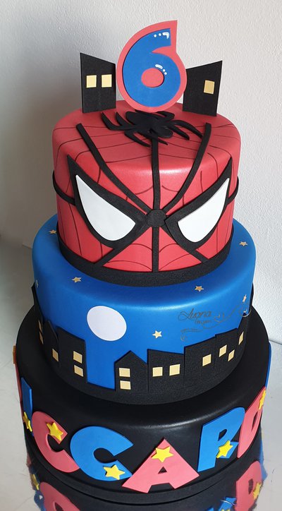 Torta Spiderman 3 piani - Feste - Decorazioni - di Luana creazioni