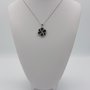 Collana in argento con pendente fiore