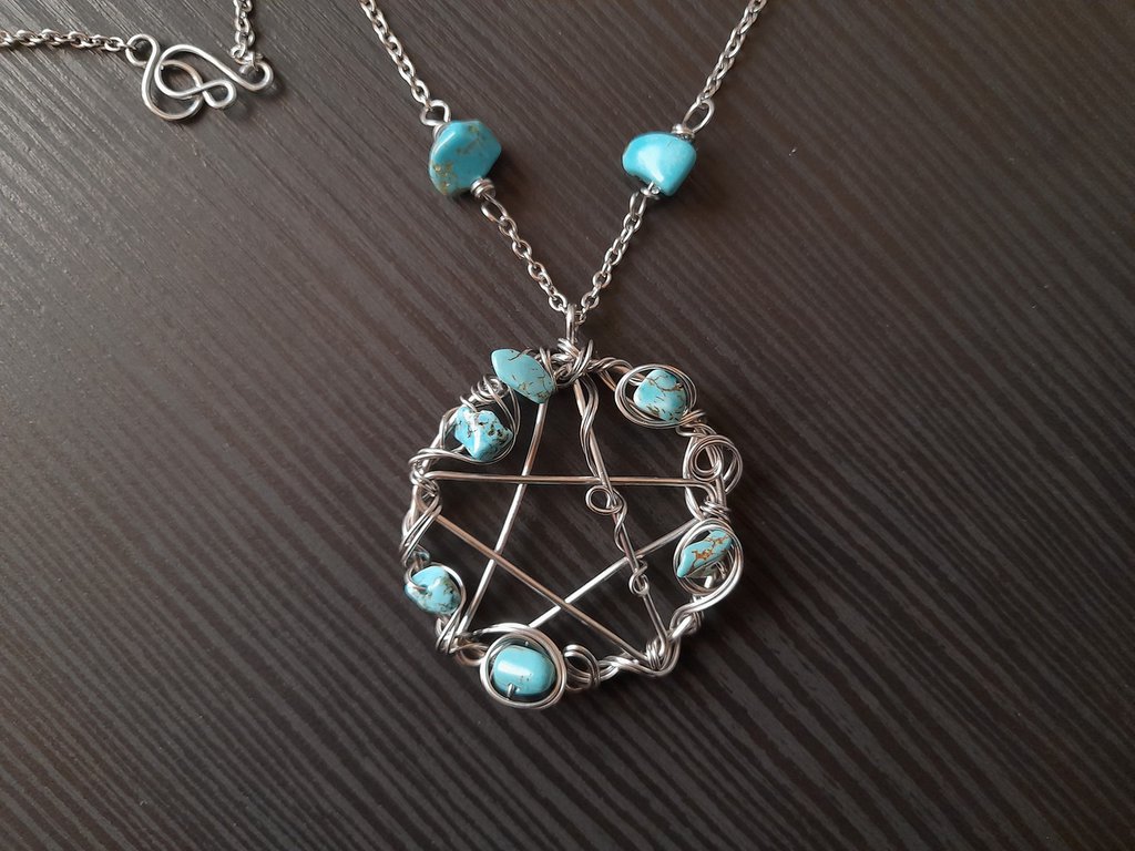 Collier Avec Gros Pendentif Pentacle – Diamètre 3,5 Cm, Argenté Et Rouge, Pour Homme
