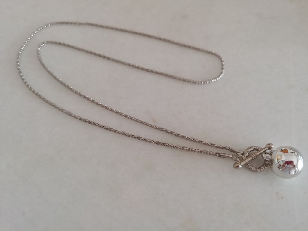 Uno De 50 Collana Lunga Midi Con Sfere - Ciondolo A Catena In Lega Metallica Placcata Argento, Con Chiusura A Barra E Logo Inciso - 3