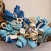 Ghirlanda decorativa di tralci di vite, fuoriporta,  boccioli cuciti a mano, azzurro, acquamarina