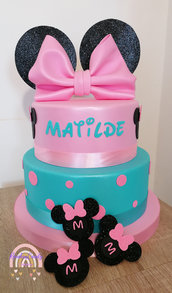 Torta scenografica Minnie-torta gomma crepla a tema Minnie 