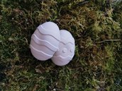 Uova di gesso decorative bianche per Pasqua 