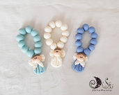 bomboniere rosari con angelo tre colori azzurro, bianco, blu per bimbo personalizzabili