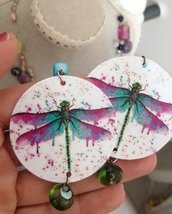 Orecchini libellula simbolo sciamanico spirituale donna eleganti verde viola 