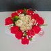 Ornamento rose di sapone rosso e avorio