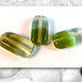 20 Perle in vetro bicolore - 24 x 13 x 7 mm - Colore: Verde chiaro - verde Acido
