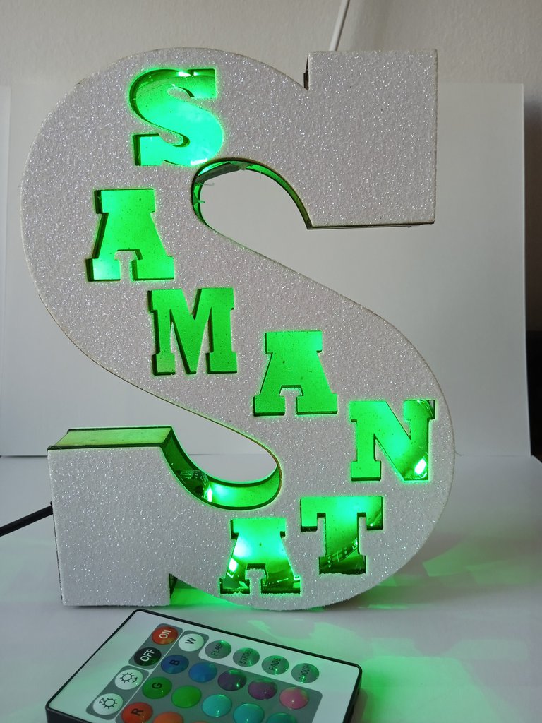 Lettera A Illuminata A LED - Decorazione Luci Blu, 16 Cm Con Batterie AAA