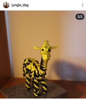 Giraffa artistica in paracord