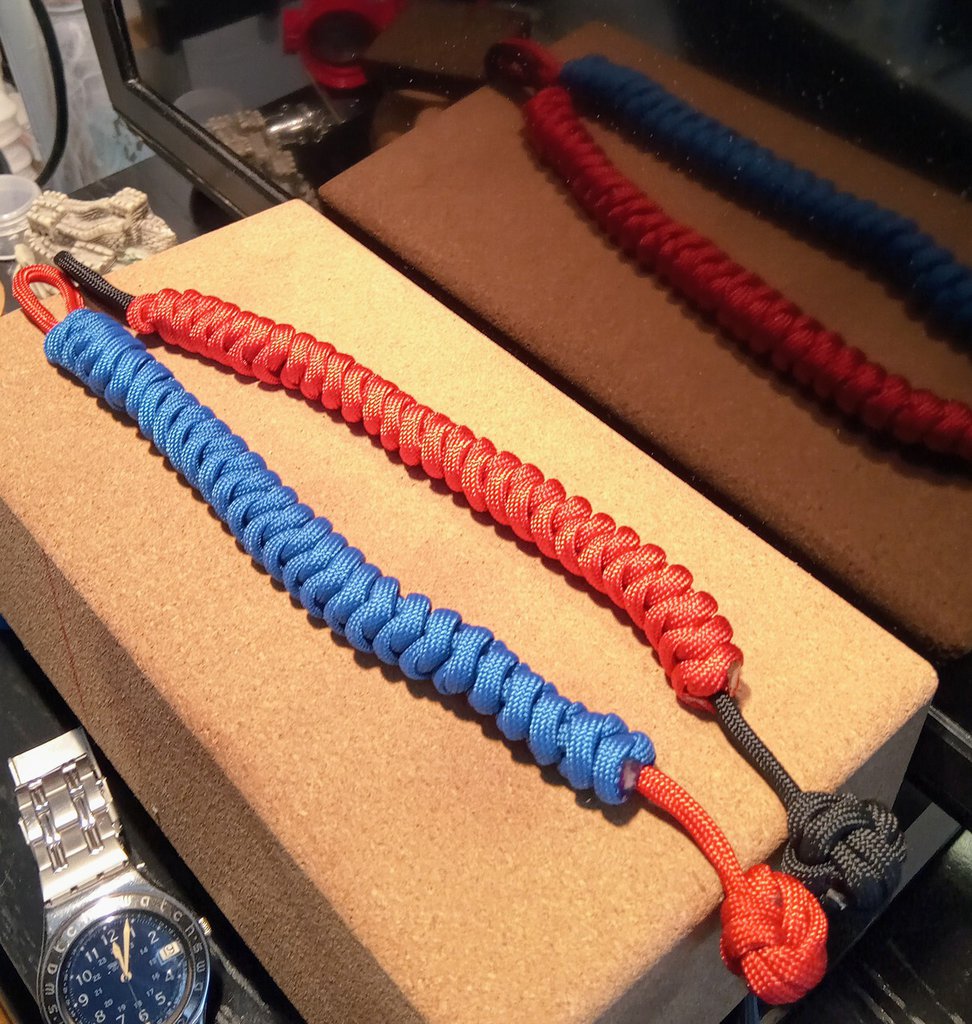 Mini Kit Per Bracciali In Paracord | Tutorial 14 - Blacksquirrel Paracord Italia - Foto 12