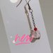 Orecchini con cristallo di vetro rosso,perla sfaccetta rosa e catenina 