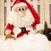Babbo Natale seduto (rosso o avorio)