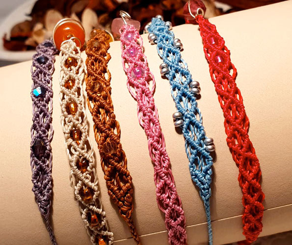 10 Migliori Bracciale multicolor in resina In Italia