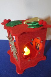 Lanterna natalizia in feltro rosso