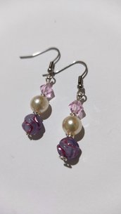 Orecchini perla bianca,perla vetro Boemia purple e bicono rosa 