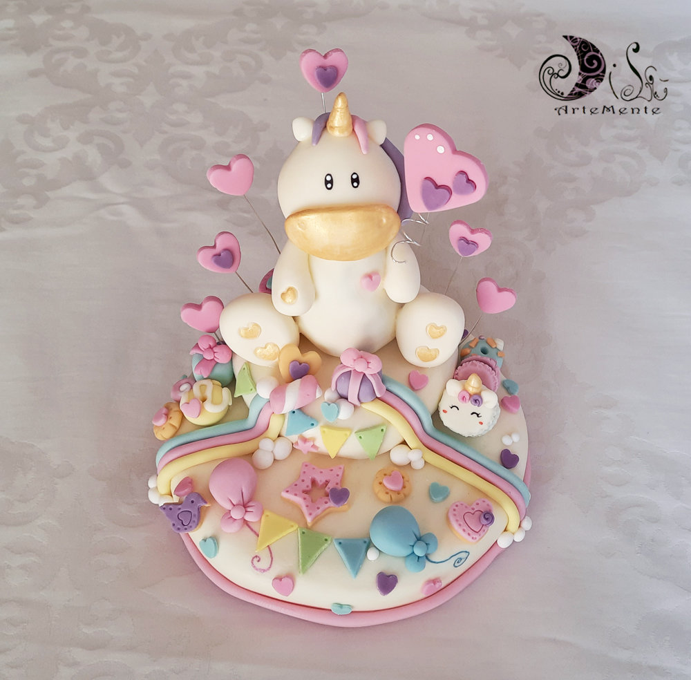 Cake topper Unicorno con pioggia di cuori e dolcetti HAPPY PARTY 