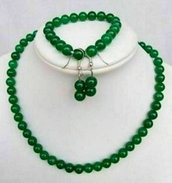 Parure collana bracciale e orecchini in autentica giada verde pietre dure naturali chakra cristalloterapia