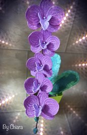 Orchidea fatta all’uncinetto 