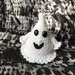 Pattern crochet Halloween  mini ghost tutorial by Kate Makaro