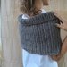 Stola in lana leggera in misto-alpaca fatto a maglia con inserti in lamé 
