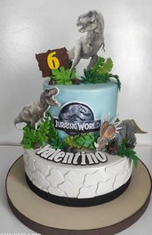 torta finta dinosauri
