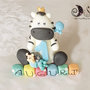 Cake topper zebra su cubi auguri in scala multicolor primo compleanno con palloncino