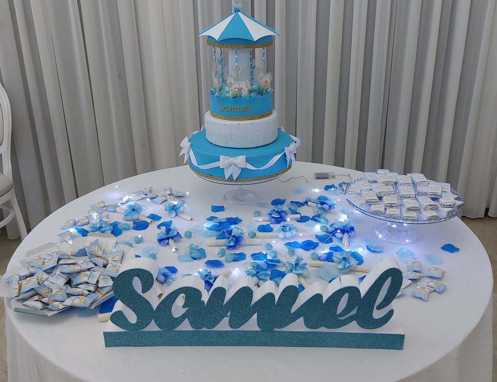 TORTA SCENOGRAFICA PER FESTA A TEMA COMPLEANNO AZZURRA VINILE – 1919