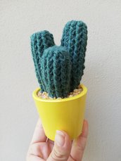 Cactus uncinetto vaso giallo