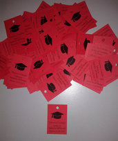  Bigliettini confetti per Laurea cm. 3x4,5 - 2 modelli
