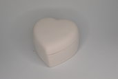 Scatola forma cuore in terracotta bianca cm 8
