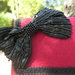  Borsa/Pochette color rosso, bordeaux con pietre dure nere, fiocco in tessuto con dettaglii in perline e corda.