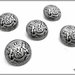 Bottone in metallo - stemma araldico con leoni, attaccatura con gambo - lineato 40 (mm.25)
