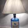 Lampada Bottiglia Drumshanbo Gunpowder Irish Gin riciclo creativo arredo design idea regalo riuso