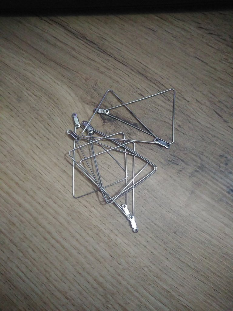 Orecchini A Perno Oro 585 (14kt) Bicolore, Forma Triangolo - Eleganti E Minimal, In Confezione Regalo.