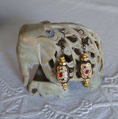 Orecchini pendenti barocchi in metallo brunito e strass, orecchini a cioccolatino, orecchini tibetani