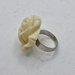 GRANDE ANELLO con rosa avorio, anello floreale, anello romantico, regalo per lei, San Valentino, anello color avorio
