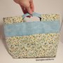 Organizer da borsa/cestino in stoffa fiori colorati e azzurra con maniglie e tasche esterne