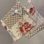 Coppia di presine papillon patchwork beige e Celeste 