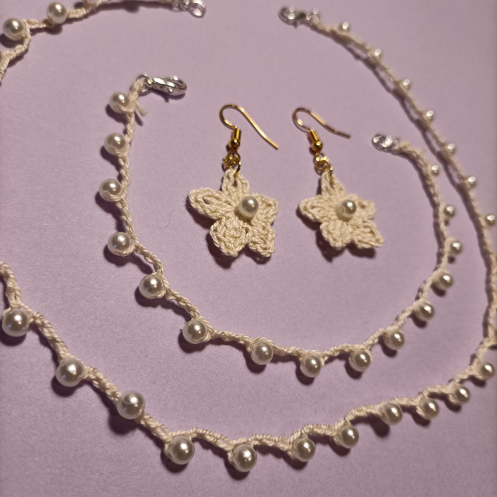 Parure collana, baciamano, anello e orecchini Love Collection | Federica Rossi Jewels