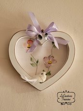 Cuoricino in legno, tessuto dipinto a mano, decorazione parete, primavera, lilla