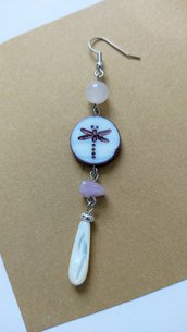 Orecchini,con madreperla,perlina vetro di Boemia con libellula, quarzo rosa e ametista 