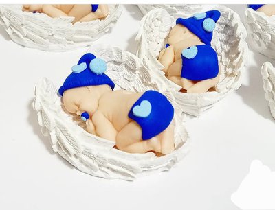 BOMBONIERA BATTESIMO BIMBO che dorme ALI DI ANGELO FIMO GESSO CERAMICO PIEDINI 8cm BOMBONIERA BATTESIMO BIMBO che dorme ALI DI ANGELO FIMO GESSO CERAMICO PIEDINI 8cm