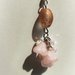 Orecchini a grappolo con perle a forma di fiore rosa cristalli cinesi e perla di Boemia 