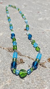 Collana con perle di Boemia azzurro celeste e verde