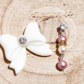 Orecchini perle Swarovski risa e bianco e perno con cristallo  zirconia