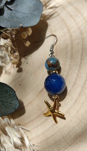 Orecchini con stella marina e pietre blu
